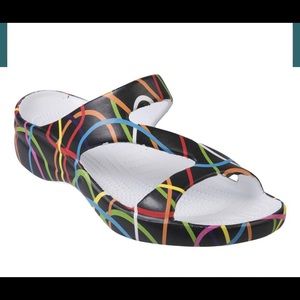 SOLD 💵 DAWGS Women's Loudmouth Z Sandals